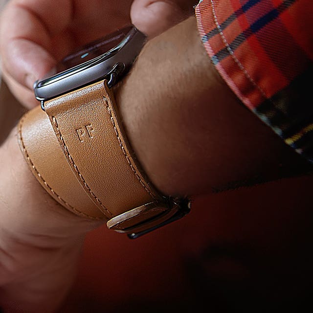 Doppelt gewickeltes Armband – Apple Watch 45 mm - Ocker - Glattleder